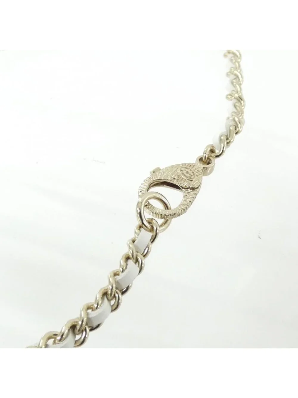 Chanel Necklace Gold